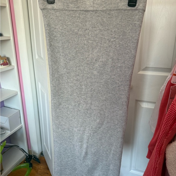 Soft Goat Dresses & Skirts - Soft Goat Women’s 100% Fine Cashmere Ribbed Skirt Soft Size Medium